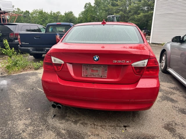 https://f005.backblazeb2.com/file/img-partshotlines-com/Inventory/NE135/Vehicle/19004_06.jpg