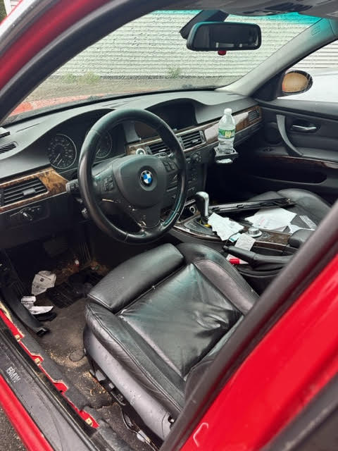 https://f005.backblazeb2.com/file/img-partshotlines-com/Inventory/NE135/Vehicle/19004_10.jpg