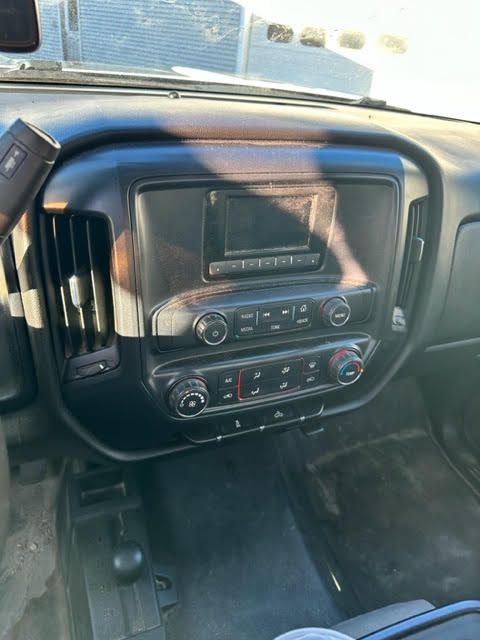 https://f005.backblazeb2.com/file/img-partshotlines-com/Inventory/NE135/Vehicle/19336_11.jpg