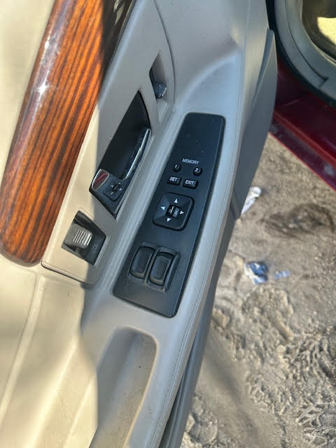 https://f005.backblazeb2.com/file/img-partshotlines-com/Inventory/NE135/Vehicle/19441_12.jpg