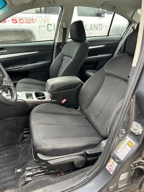https://f005.backblazeb2.com/file/img-partshotlines-com/Inventory/NE135/Vehicle/19467_12.jpg