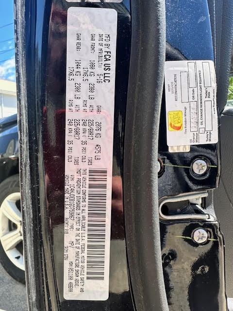 https://f005.backblazeb2.com/file/img-partshotlines-com/Inventory/NE135/Vehicle/19524_09.jpg