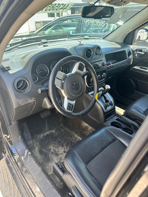 https://f005.backblazeb2.com/file/img-partshotlines-com/Inventory/NE135/Vehicle/19524_12.jpg