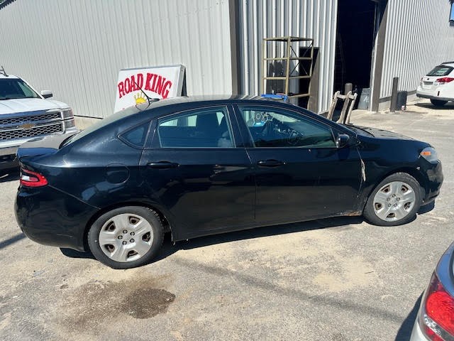 https://f005.backblazeb2.com/file/img-partshotlines-com/Inventory/NE135/Vehicle/19588_03.jpg