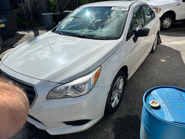 https://f005.backblazeb2.com/file/img-partshotlines-com/Inventory/NE135/Vehicle/19639_08.jpg