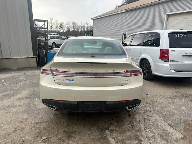 https://f005.backblazeb2.com/file/img-partshotlines-com/Inventory/NE135/Vehicle/19820_05.jpg