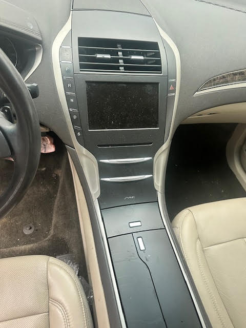 https://f005.backblazeb2.com/file/img-partshotlines-com/Inventory/NE135/Vehicle/19820_12.jpg