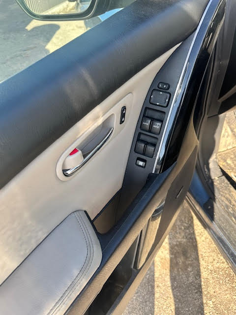 https://f005.backblazeb2.com/file/img-partshotlines-com/Inventory/NE135/Vehicle/19843_11.jpg