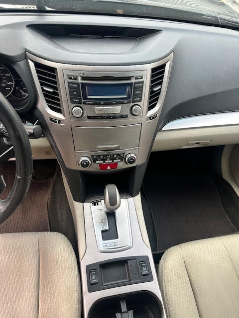 https://f005.backblazeb2.com/file/img-partshotlines-com/Inventory/NE135/Vehicle/19858_12.jpg