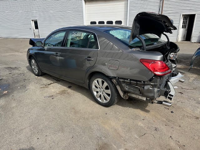 https://f005.backblazeb2.com/file/img-partshotlines-com/Inventory/NE135/Vehicle/19924_05.jpg