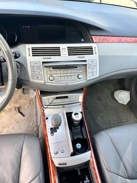 https://f005.backblazeb2.com/file/img-partshotlines-com/Inventory/NE135/Vehicle/19924_07.jpg