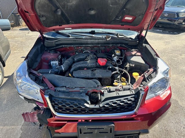 https://f005.backblazeb2.com/file/img-partshotlines-com/Inventory/NE135/Vehicle/19952_01.jpg