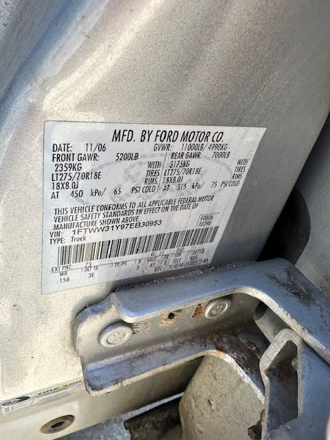 https://f005.backblazeb2.com/file/img-partshotlines-com/Inventory/NE135/Vehicle/19978_11.jpg