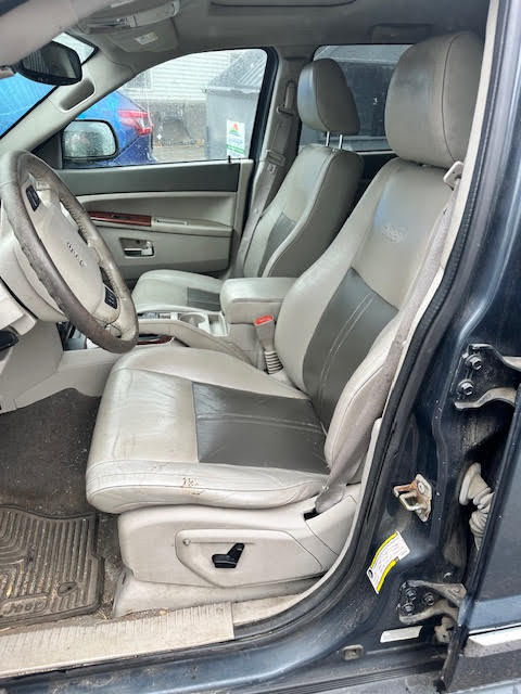 https://f005.backblazeb2.com/file/img-partshotlines-com/Inventory/NE135/Vehicle/19980_10.jpg