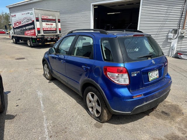 https://f005.backblazeb2.com/file/img-partshotlines-com/Inventory/NE135/Vehicle/20008_06.jpg
