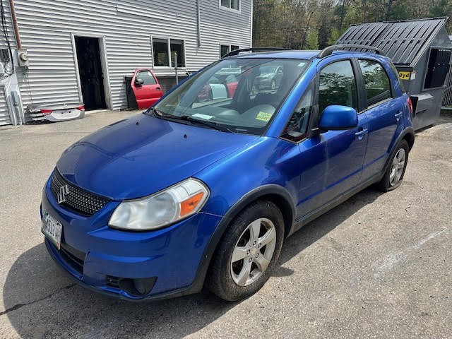 https://f005.backblazeb2.com/file/img-partshotlines-com/Inventory/NE135/Vehicle/20008_08.jpg