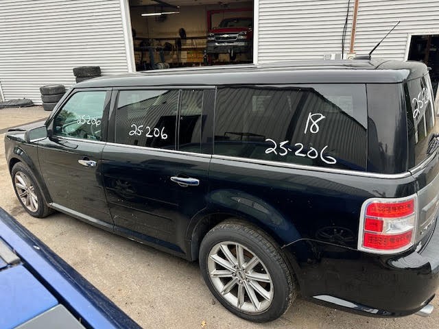 https://f005.backblazeb2.com/file/img-partshotlines-com/Inventory/NE135/Vehicle/20165_08.jpg
