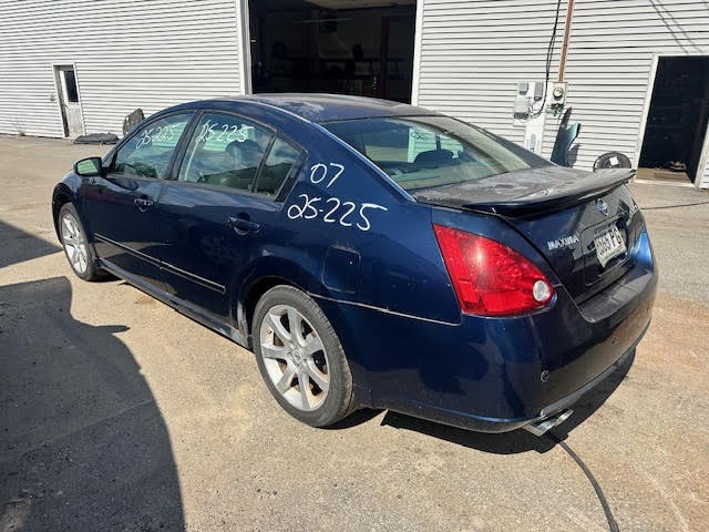 https://f005.backblazeb2.com/file/img-partshotlines-com/Inventory/NE135/Vehicle/20201_04.jpg