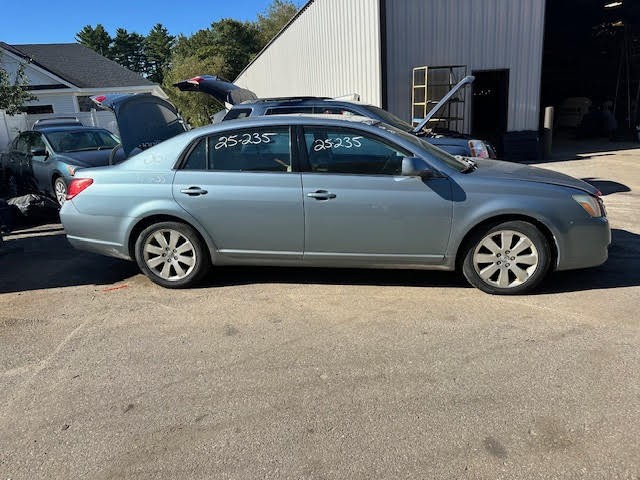 https://f005.backblazeb2.com/file/img-partshotlines-com/Inventory/NE135/Vehicle/20213_10.jpg