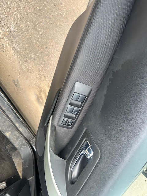 https://f005.backblazeb2.com/file/img-partshotlines-com/Inventory/NE135/Vehicle/20223_12.jpg