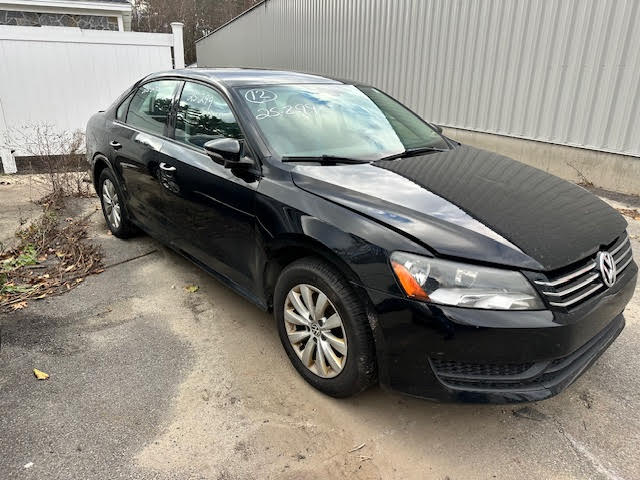 https://f005.backblazeb2.com/file/img-partshotlines-com/Inventory/NE135/Vehicle/20313_02.jpg
