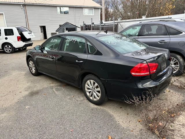 https://f005.backblazeb2.com/file/img-partshotlines-com/Inventory/NE135/Vehicle/20313_06.jpg