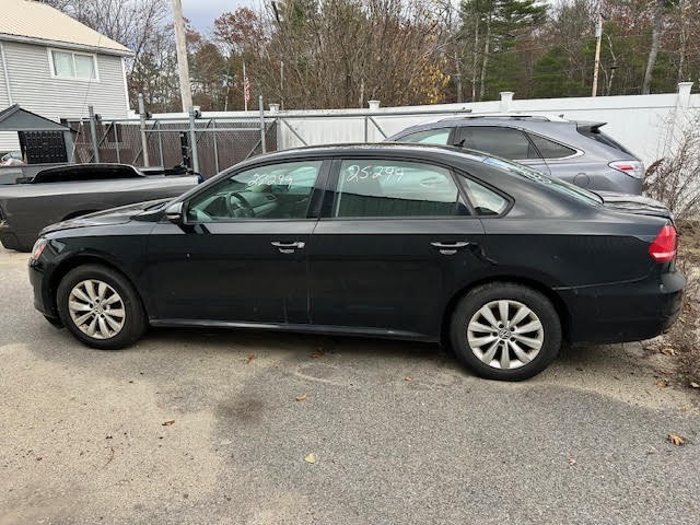 https://f005.backblazeb2.com/file/img-partshotlines-com/Inventory/NE135/Vehicle/20313_07.jpg