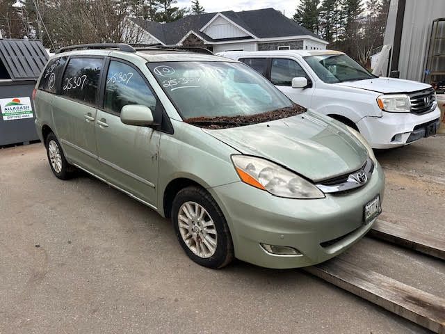 https://f005.backblazeb2.com/file/img-partshotlines-com/Inventory/NE135/Vehicle/20325_02.jpg