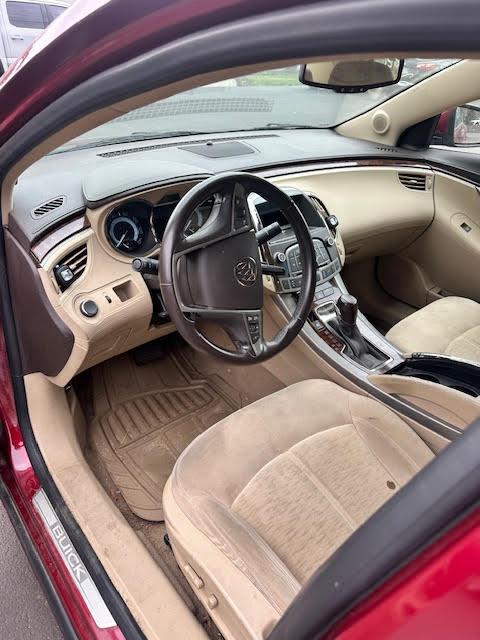 https://f005.backblazeb2.com/file/img-partshotlines-com/Inventory/NE135/Vehicle/20327_09.jpg