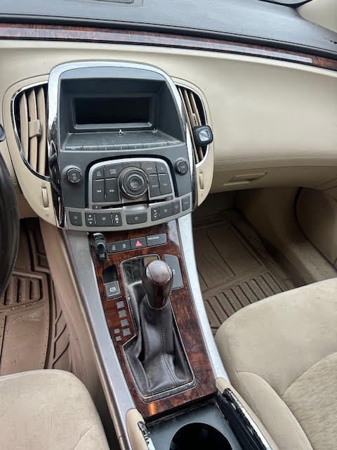 https://f005.backblazeb2.com/file/img-partshotlines-com/Inventory/NE135/Vehicle/20327_10.jpg
