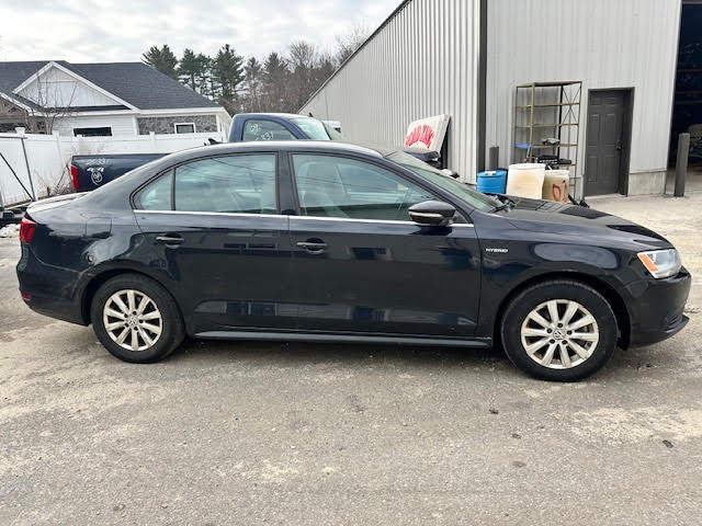 https://f005.backblazeb2.com/file/img-partshotlines-com/Inventory/NE135/Vehicle/20358_03.jpg