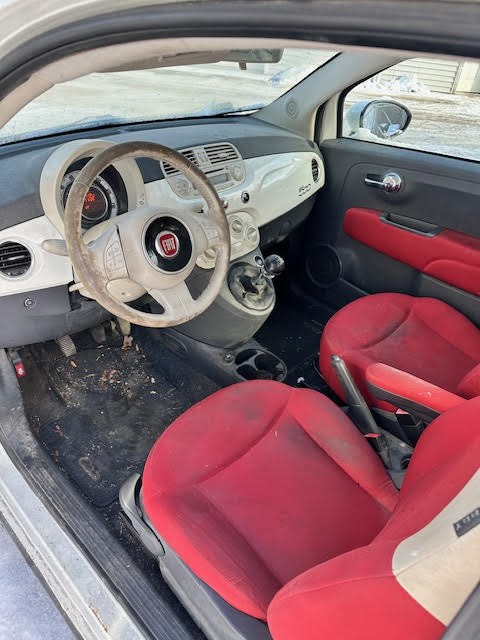https://f005.backblazeb2.com/file/img-partshotlines-com/Inventory/NE135/Vehicle/20387_07.jpg