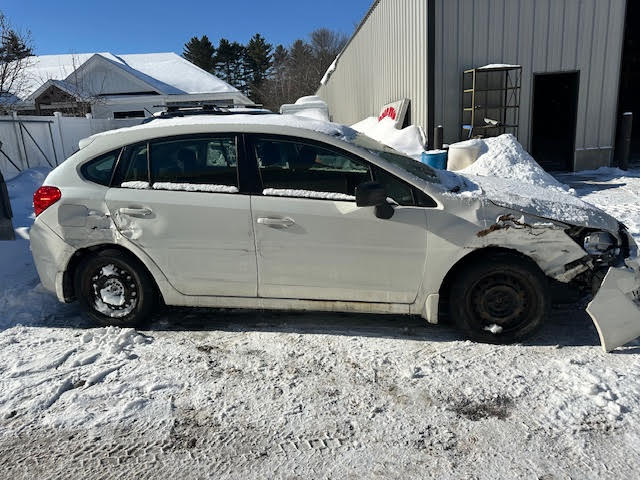 https://f005.backblazeb2.com/file/img-partshotlines-com/Inventory/NE135/Vehicle/20411_04.jpg