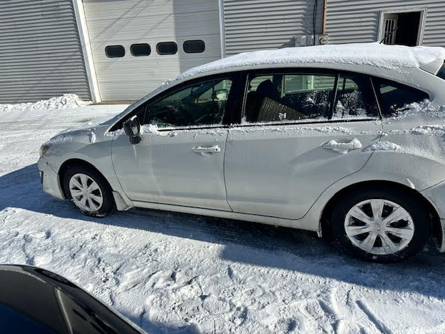 https://f005.backblazeb2.com/file/img-partshotlines-com/Inventory/NE135/Vehicle/20411_07.jpg