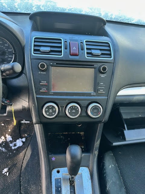 https://f005.backblazeb2.com/file/img-partshotlines-com/Inventory/NE135/Vehicle/20411_09.jpg