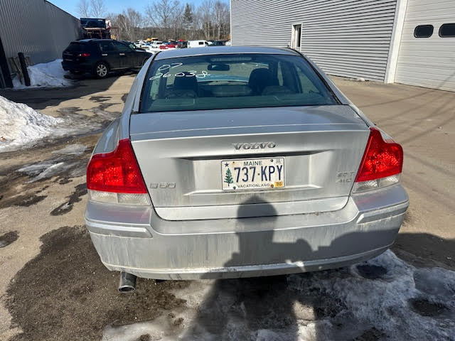 https://f005.backblazeb2.com/file/img-partshotlines-com/Inventory/NE135/Vehicle/20418_01.jpg