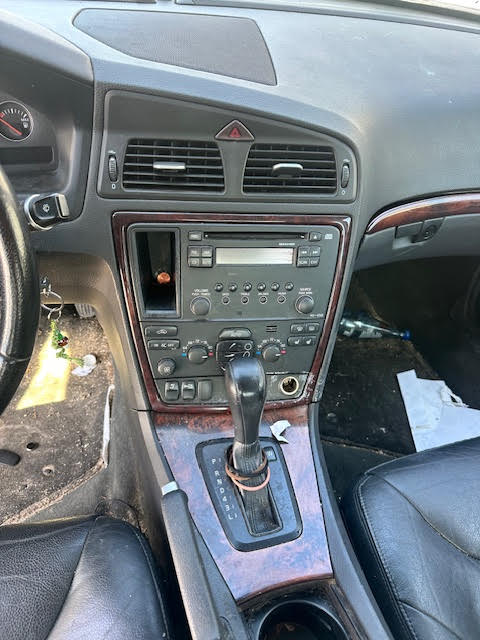 https://f005.backblazeb2.com/file/img-partshotlines-com/Inventory/NE135/Vehicle/20418_03.jpg