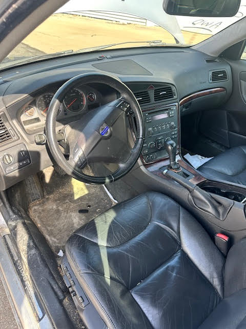https://f005.backblazeb2.com/file/img-partshotlines-com/Inventory/NE135/Vehicle/20418_04.jpg
