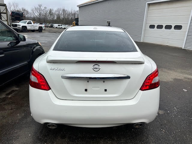 https://f005.backblazeb2.com/file/img-partshotlines-com/Inventory/NE135/Vehicle/20455_05.jpg