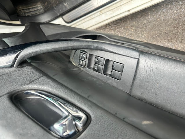 https://f005.backblazeb2.com/file/img-partshotlines-com/Inventory/NE135/Vehicle/20455_09.jpg