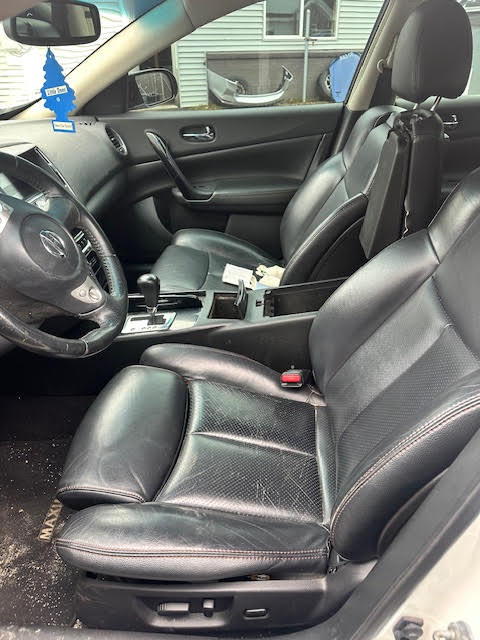 https://f005.backblazeb2.com/file/img-partshotlines-com/Inventory/NE135/Vehicle/20455_10.jpg
