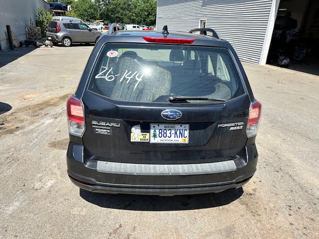 https://f005.backblazeb2.com/file/img-partshotlines-com/Inventory/NE135/Vehicle/20571_01.jpg