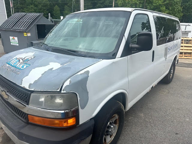 https://f005.backblazeb2.com/file/img-partshotlines-com/Inventory/NE135/Vehicle/20572_08.jpg