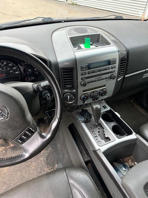 https://f005.backblazeb2.com/file/img-partshotlines-com/Inventory/NE135/Vehicle/20589_11.jpg