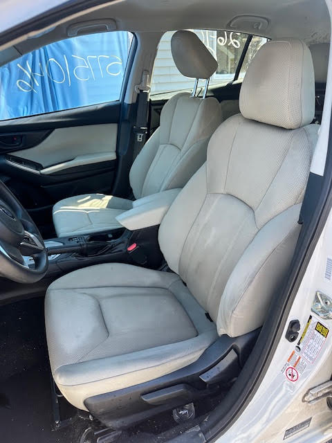 https://f005.backblazeb2.com/file/img-partshotlines-com/Inventory/NE135/Vehicle/20599_08.jpg