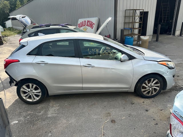 https://f005.backblazeb2.com/file/img-partshotlines-com/Inventory/NE135/Vehicle/20636_01.jpg