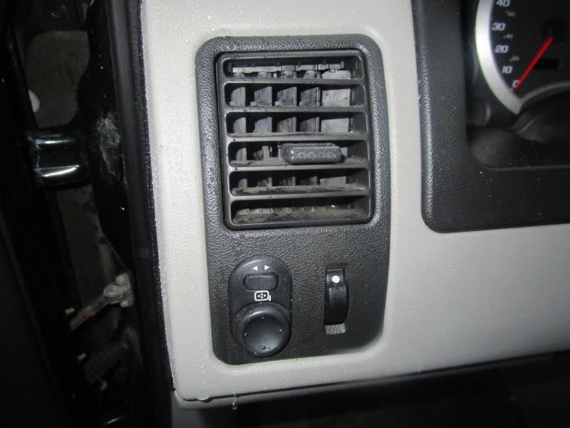 https://f005.backblazeb2.com/file/img-partshotlines-com/Inventory/NE160/Vehicle/22957_07.jpg