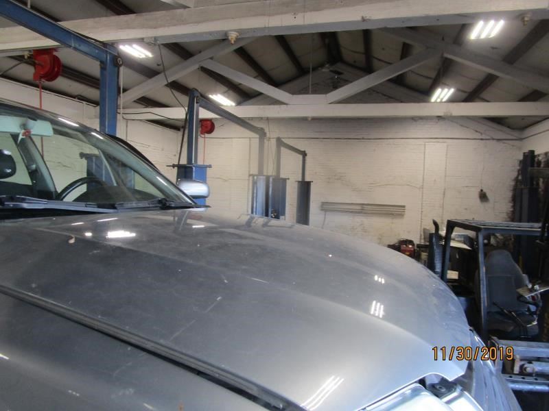 https://f005.backblazeb2.com/file/img-partshotlines-com/Inventory/NE160/Vehicle/26049_04.jpg