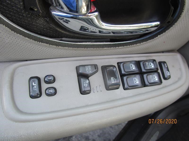 https://f005.backblazeb2.com/file/img-partshotlines-com/Inventory/NE160/Vehicle/28156_04.jpg