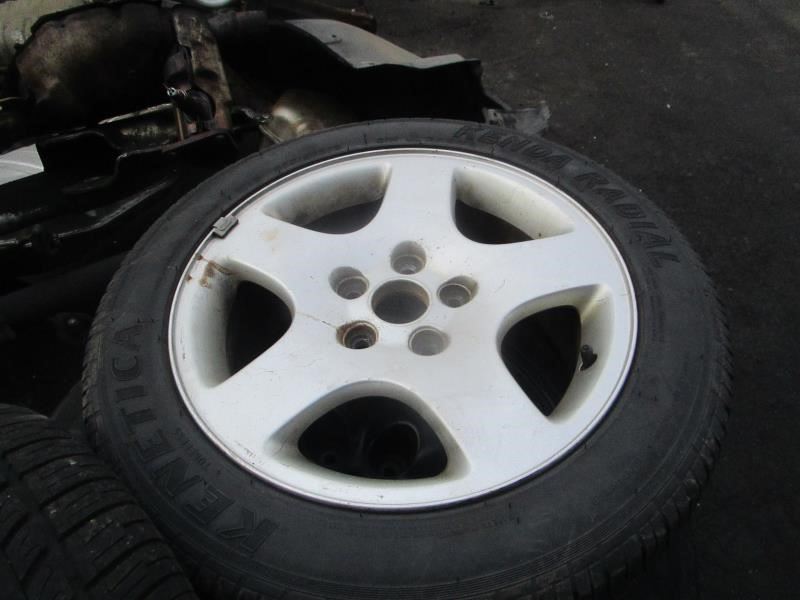 https://f005.backblazeb2.com/file/img-partshotlines-com/Inventory/NE160/Vehicle/30633_12.jpg